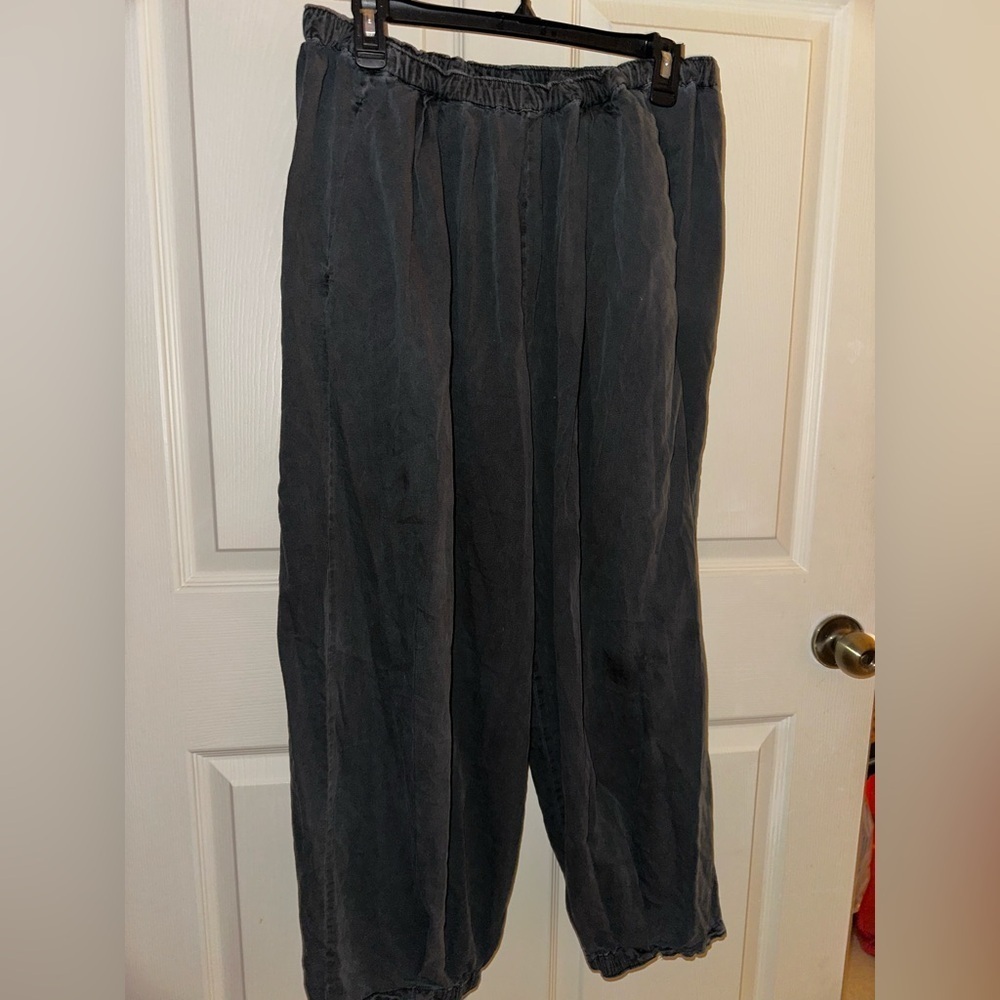 Free People women’s dark grey wide leg pants L contemporary boho